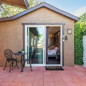 Your Tiny Downtown With Backyard Unit D Apartment