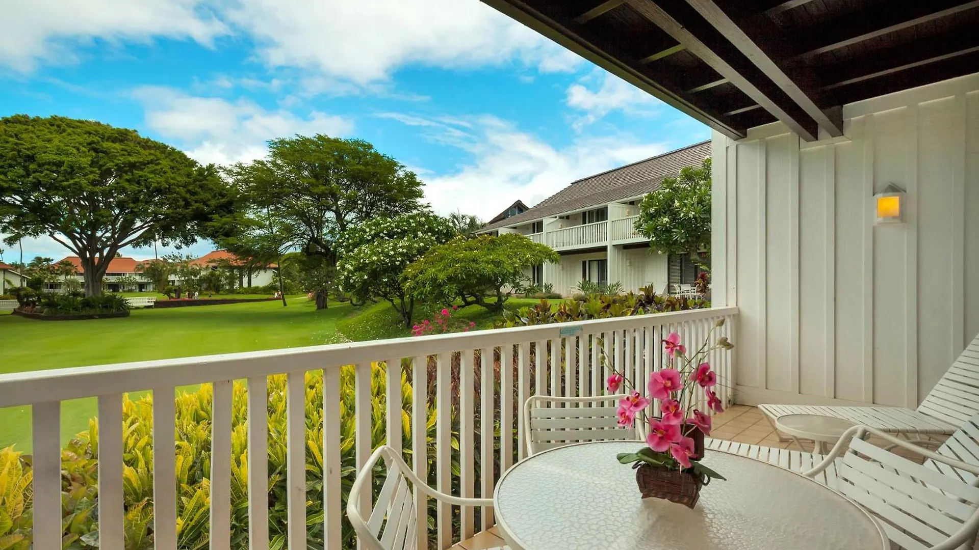 Kiahuna Plantation And Beach Bungalows By Castle Koloa Resort